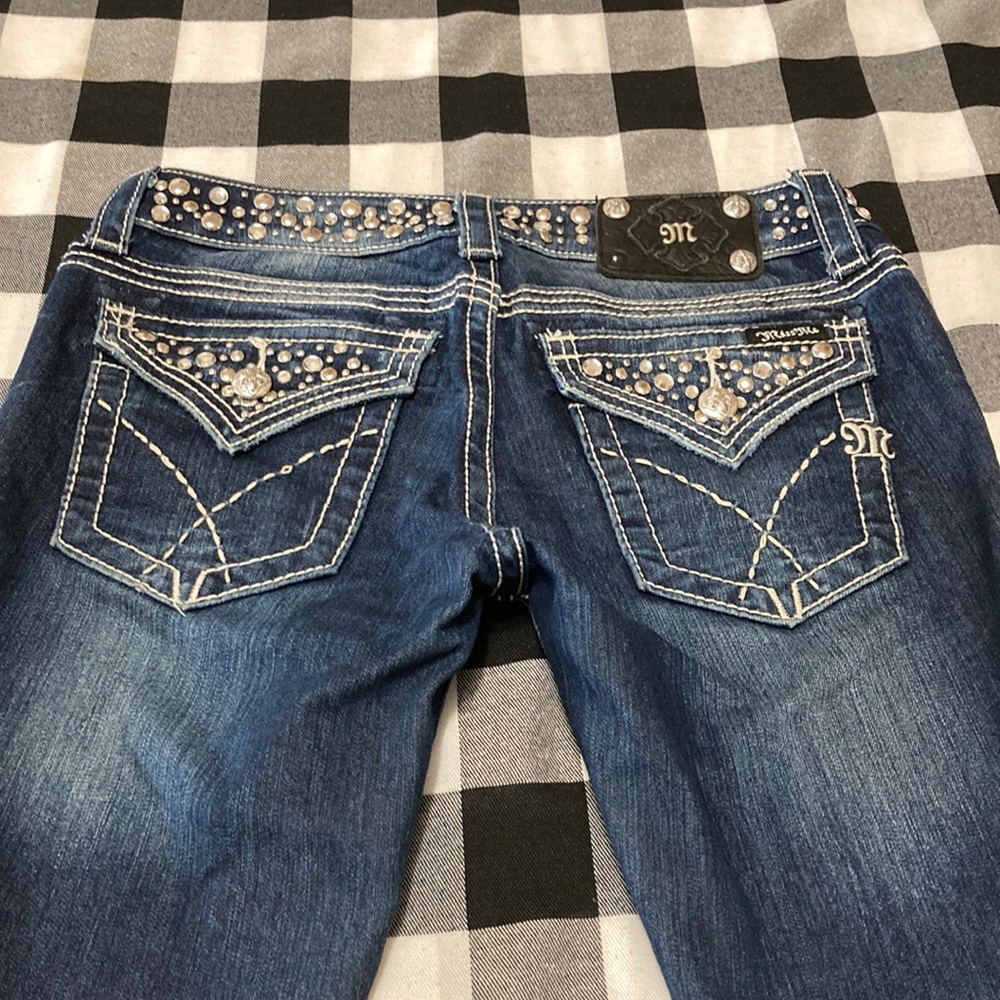 EXC! MISS ME BOOT CUT JEANS 28 x 30 Low Rise Dark Studs Stones Bling Distress